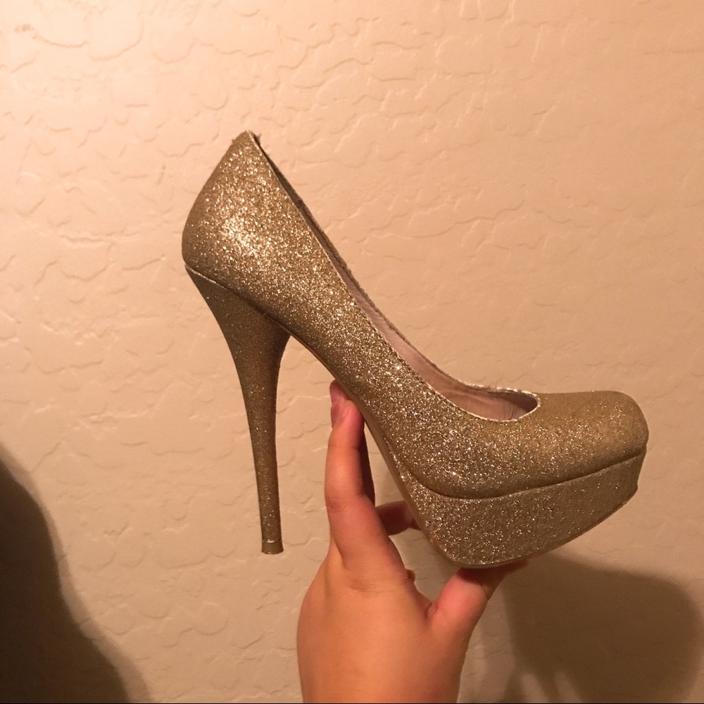 Golden sparkling heel
